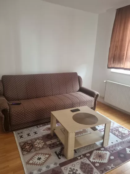Trg Kosturnica | 4zida.rs
