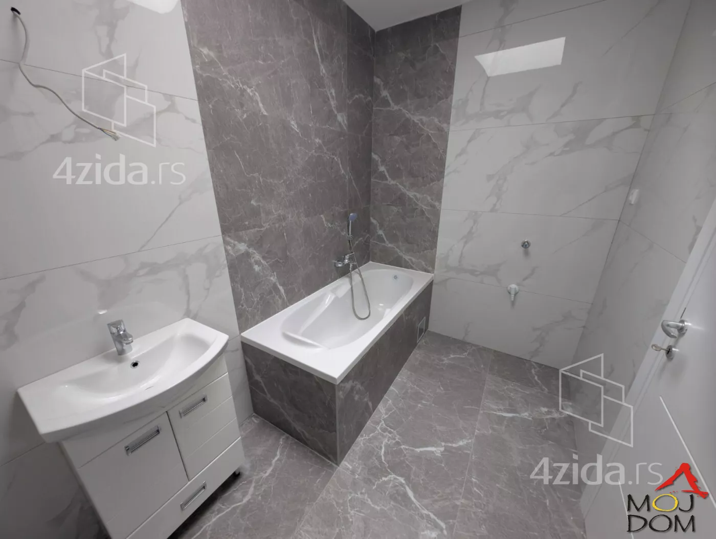 Šestosoban stan | 4zida