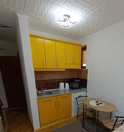 Nemanjina 24 | 4zida.rs