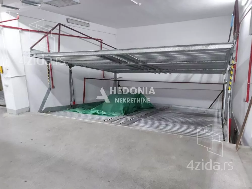 Garaža | 4zida