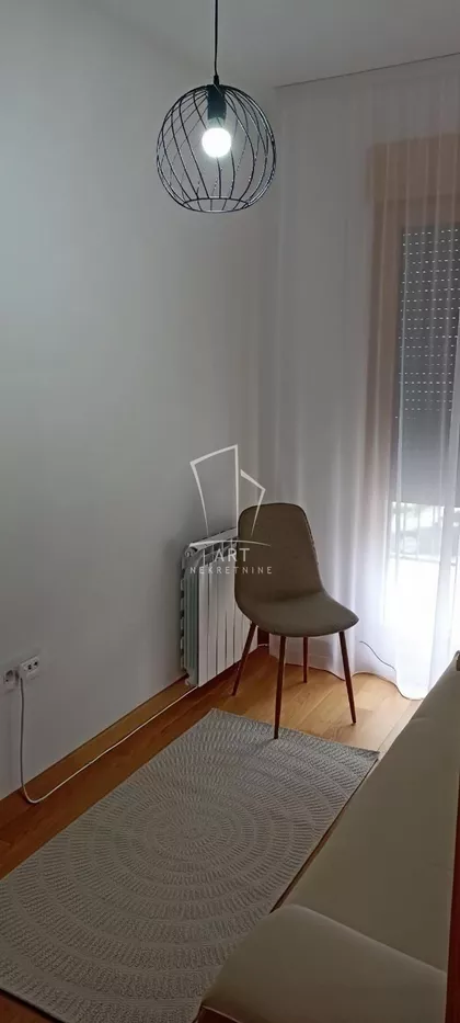 Cara Dušana | 4zida.rs