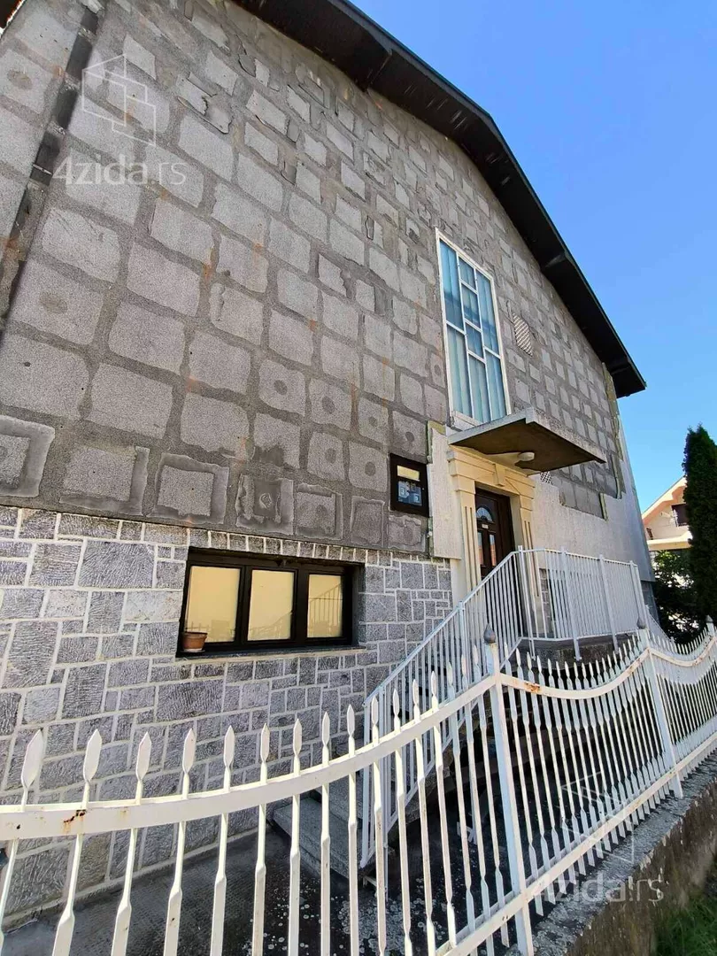 4-etažna kuća | 4zida
