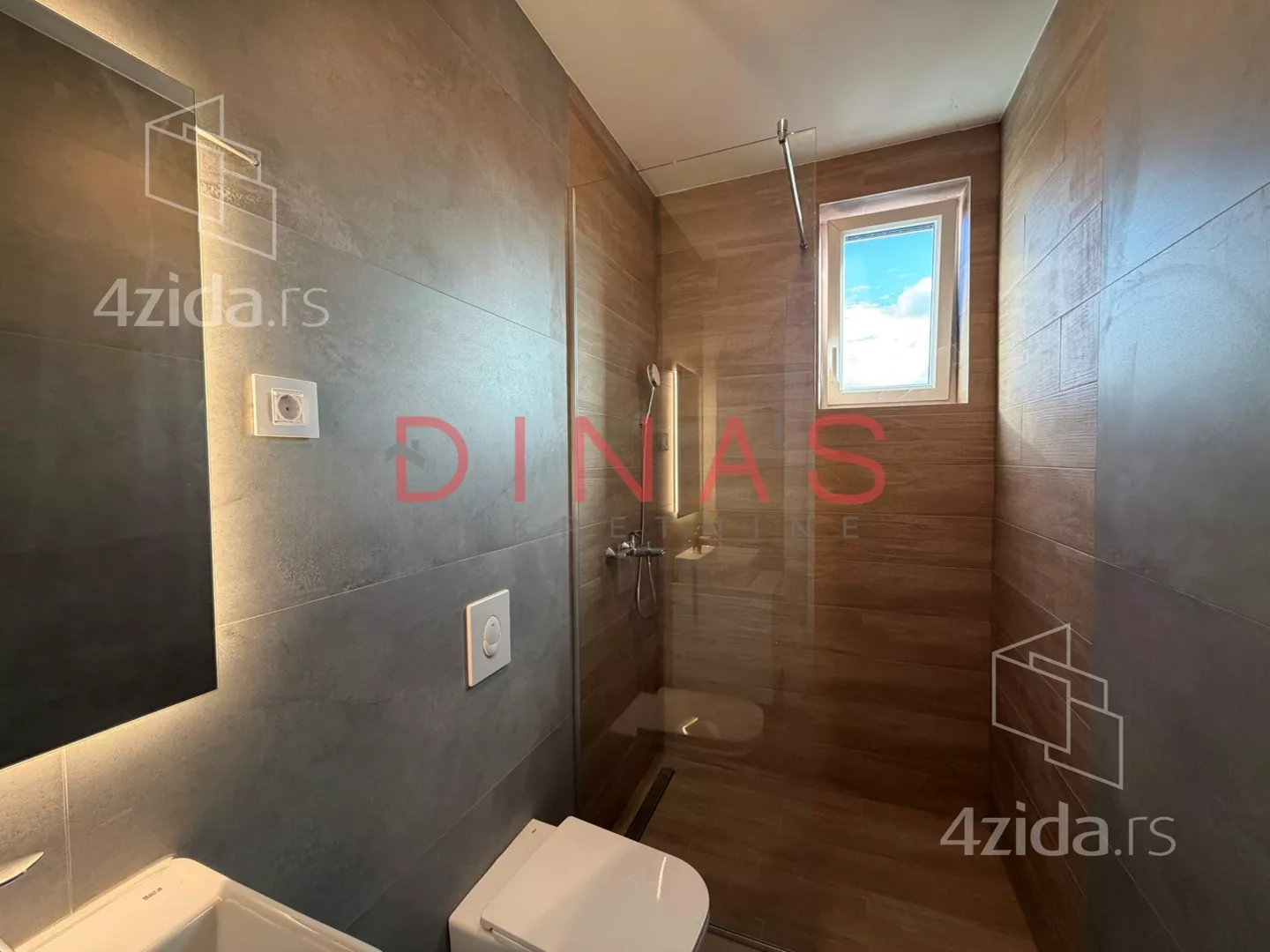 Petosoban stan | 4zida