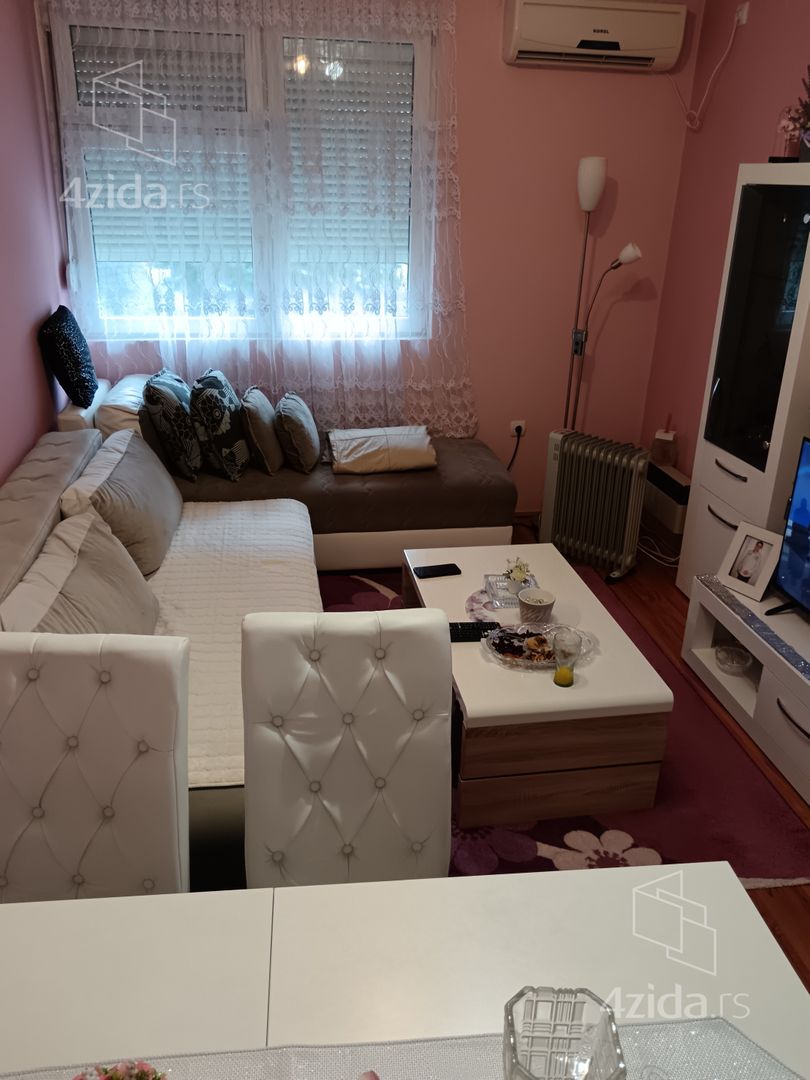 Stan – Niš, Crveni pevac, Medijana - Prikaz 2
