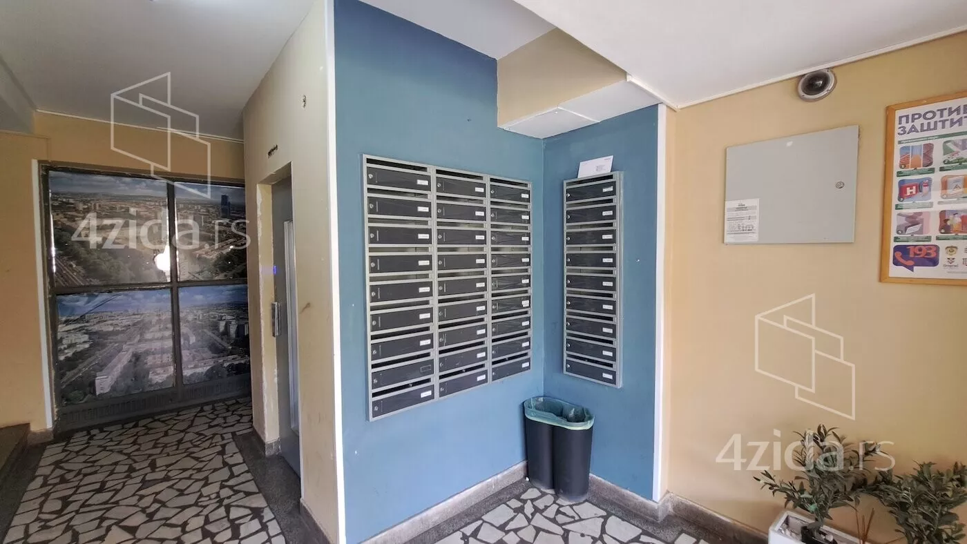 Troiposoban stan | 4zida