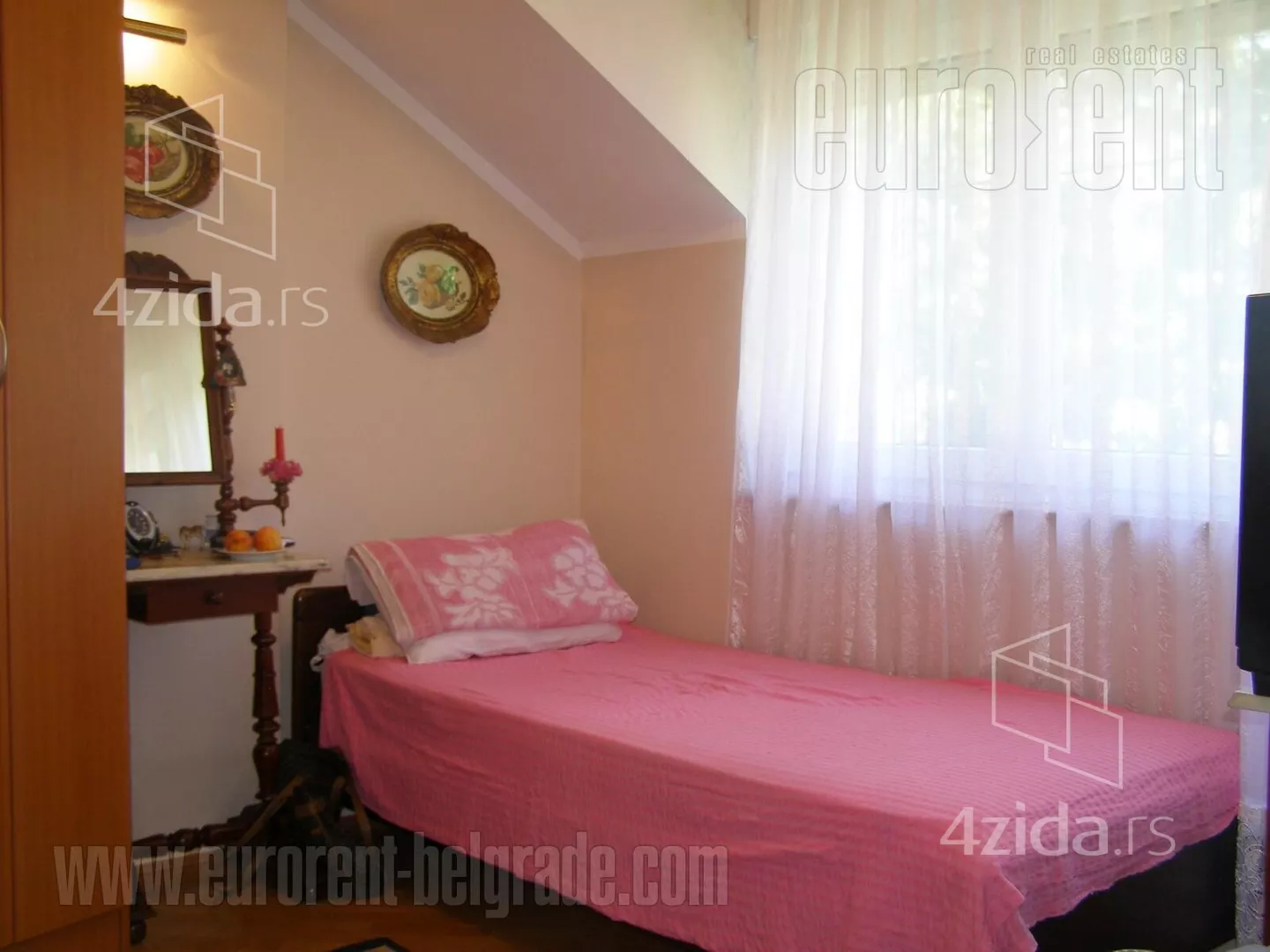 Petosoban stan | 4zida