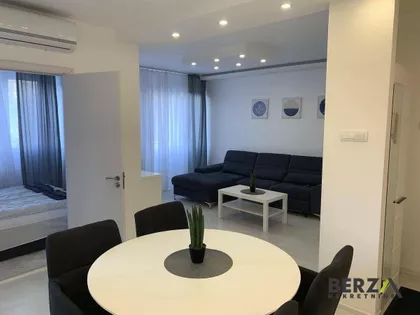 Železnička stanica | 4zida.rs