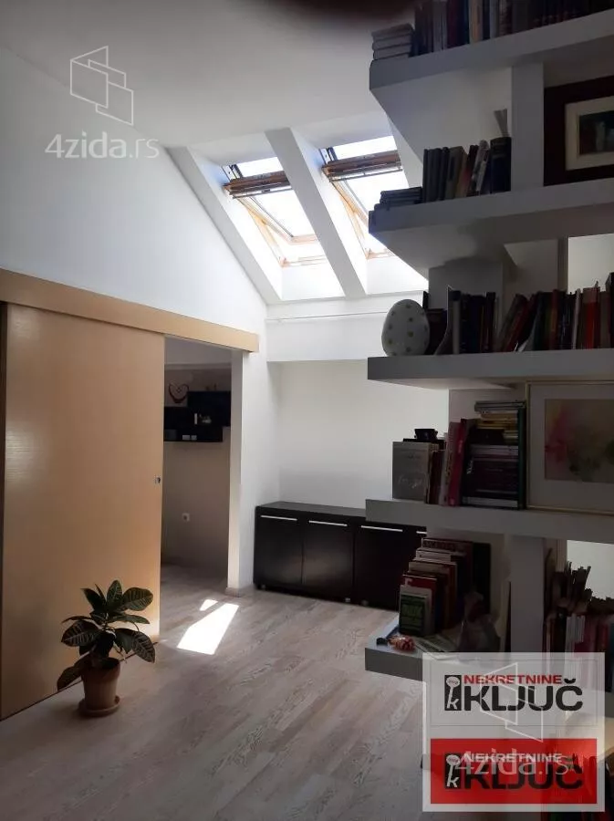 Petosoban stan | 4zida