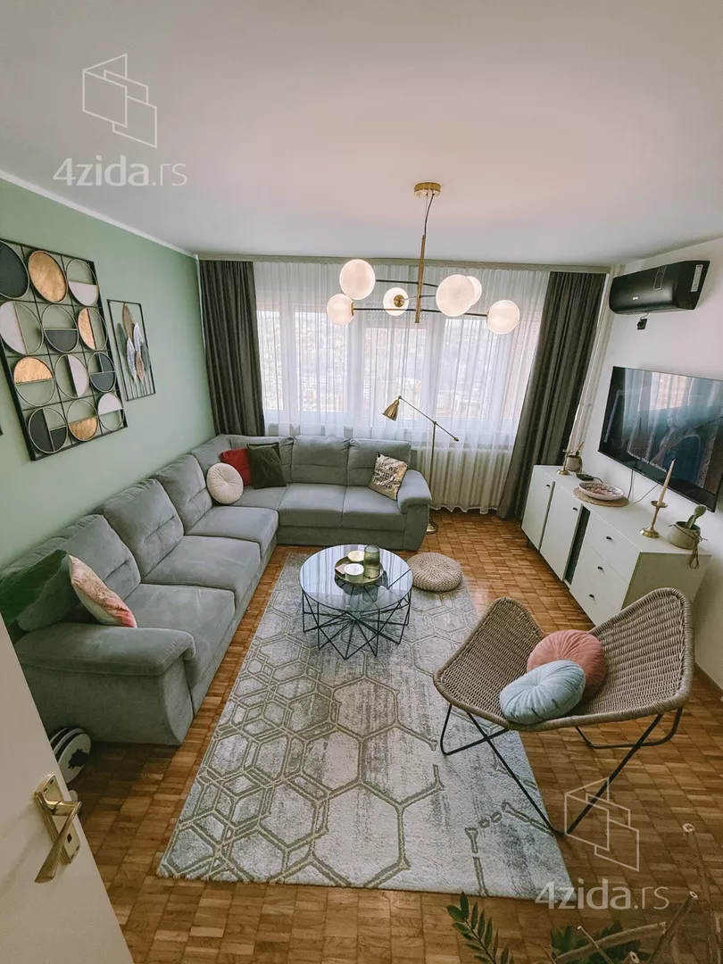 Dvoiposoban stan | 4zida