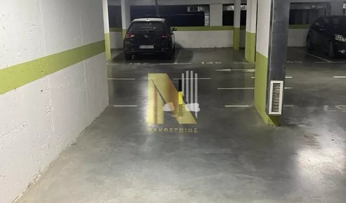Garaža/Parking | 4zida