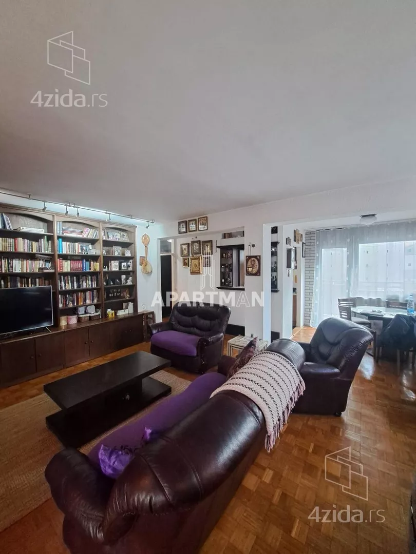 Četvorosoban stan | 4zida