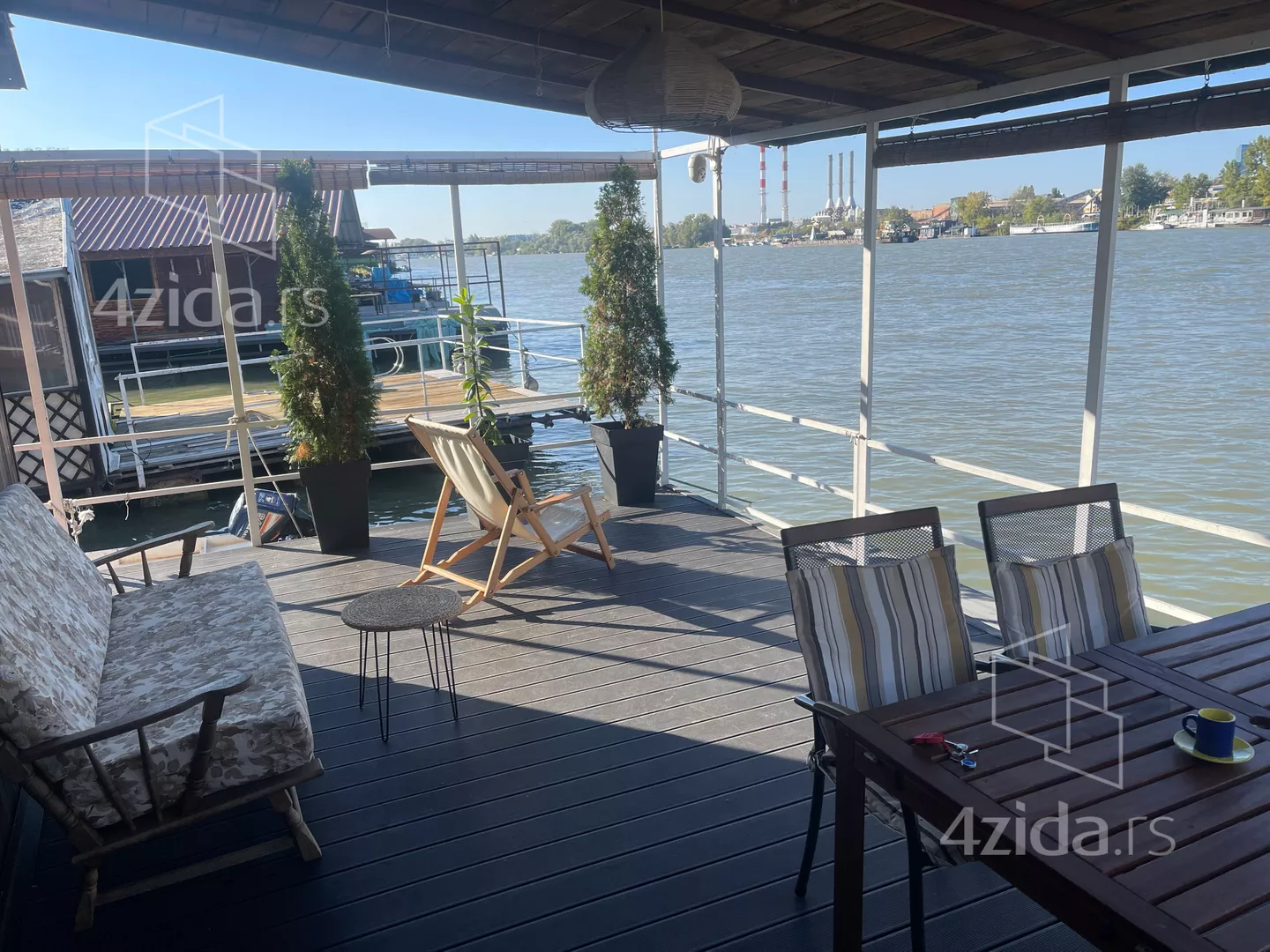 Turistički objekat | 4zida