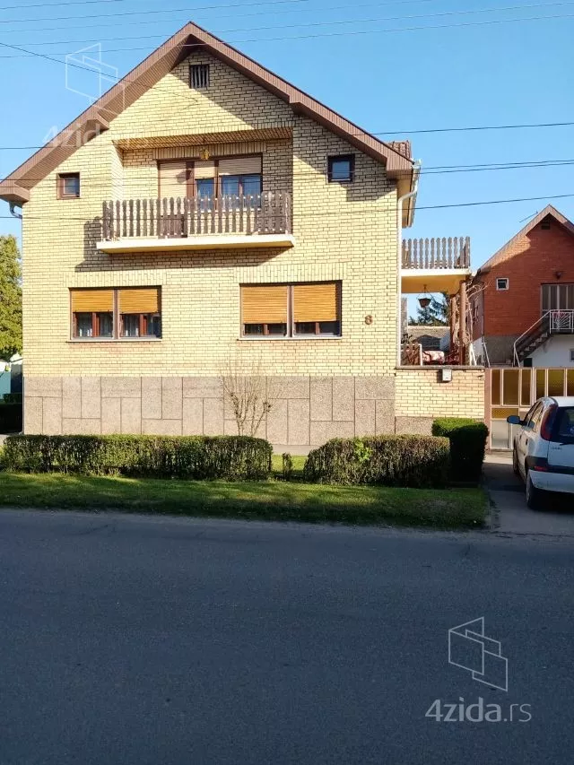 3-etažna kuća | 4zida