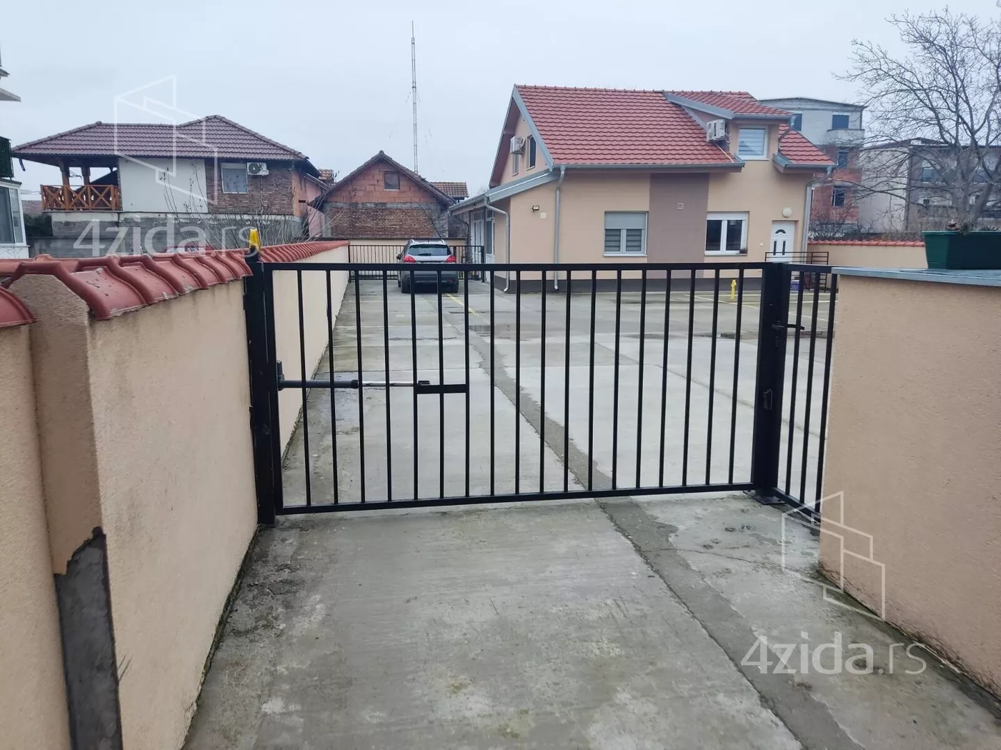 Parking | 4zida