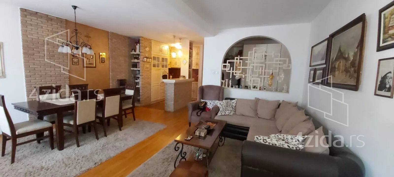 Jednoiposoban stan | 4zida