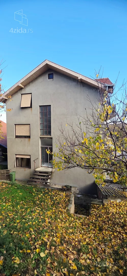 4-etažna kuća | 4zida