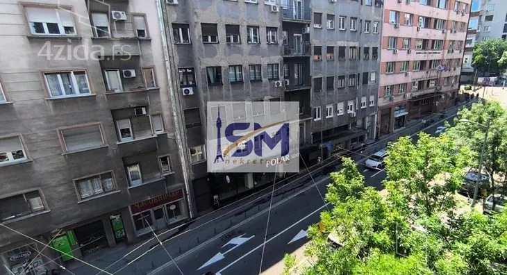 Četvoroiposoban stan | 4zida