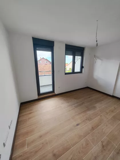 Novi Banovci | 4zida.rs