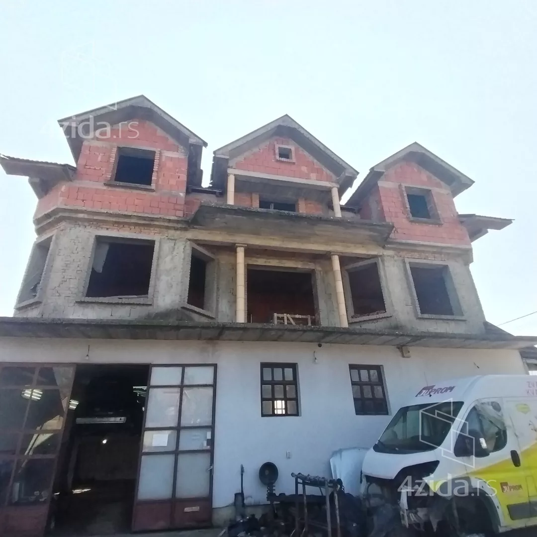 Poslovni prostor | 4zida