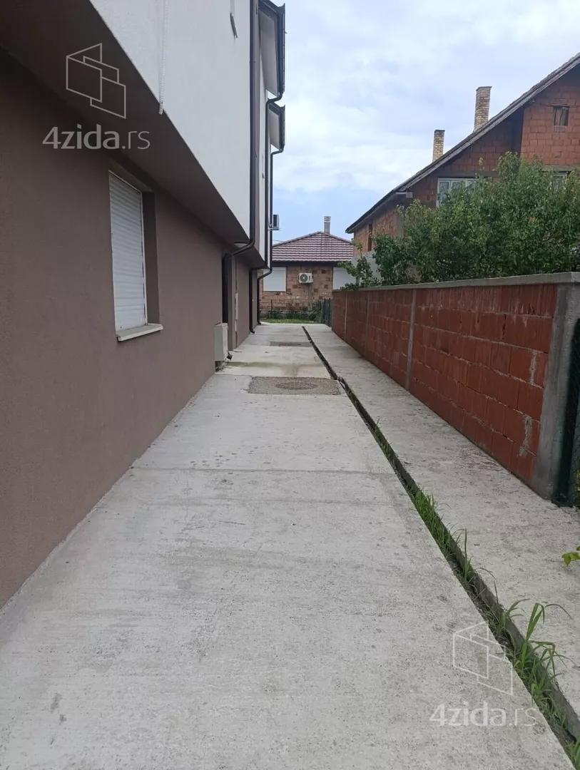 Garaža | 4zida