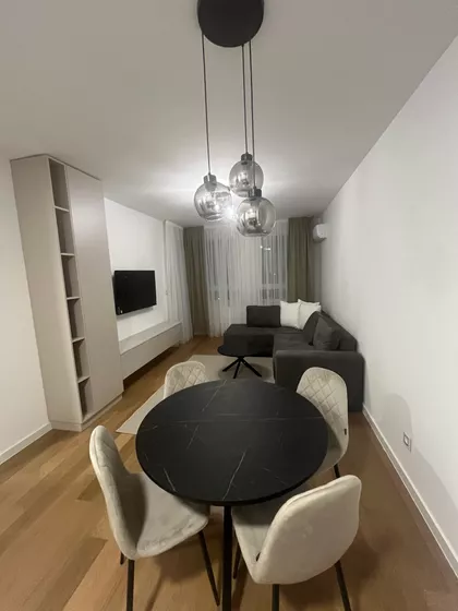 Heroja Pinkija 56 | 4zida.rs