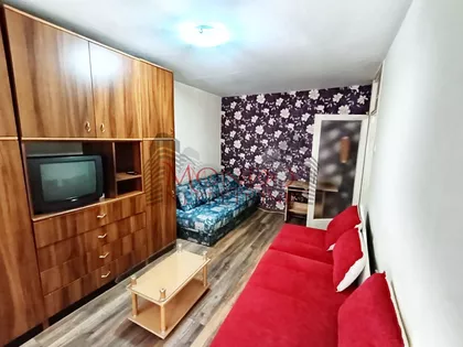 Ekonomski/Pravni Fakultet | 4zida.rs