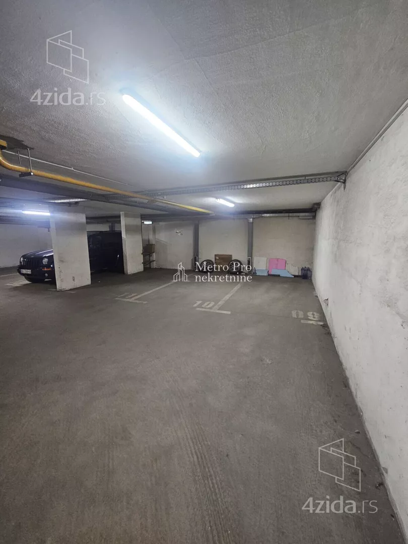 Parking | 4zida