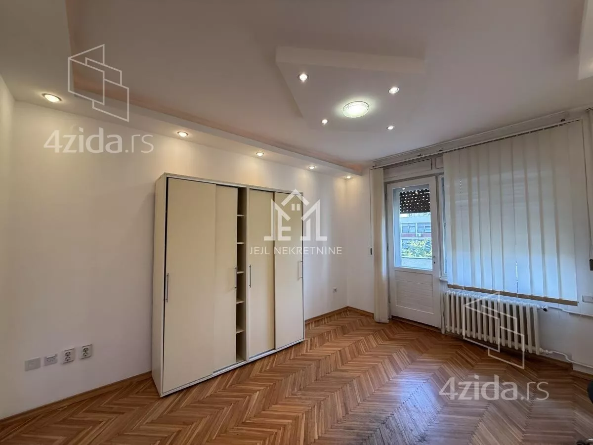 Fotografija stana 9 od 25