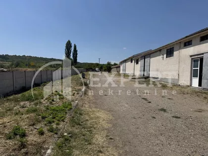 Industrijska | 4zida.rs
