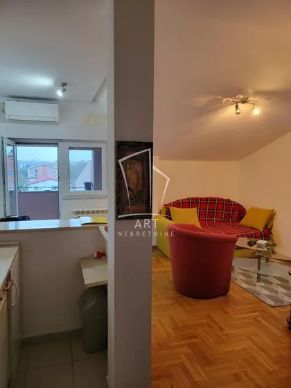 Rade Končara | 4zida.rs