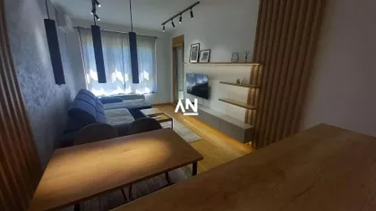 Tadije Sondermajera | 4zida.rs
