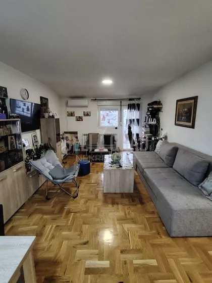 Milorada Ćirića | 4zida.rs