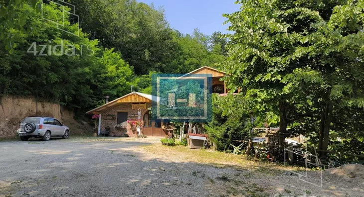 Ugostiteljski objekat | 4zida