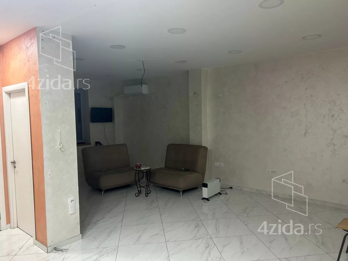 Poslovni prostor | 4zida