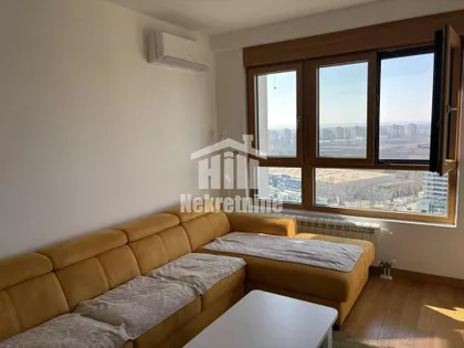 Tadije Sondermajera | 4zida.rs