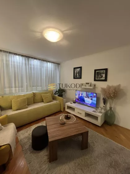 BULEVAR OSLOBOĐENJA | 4zida.rs