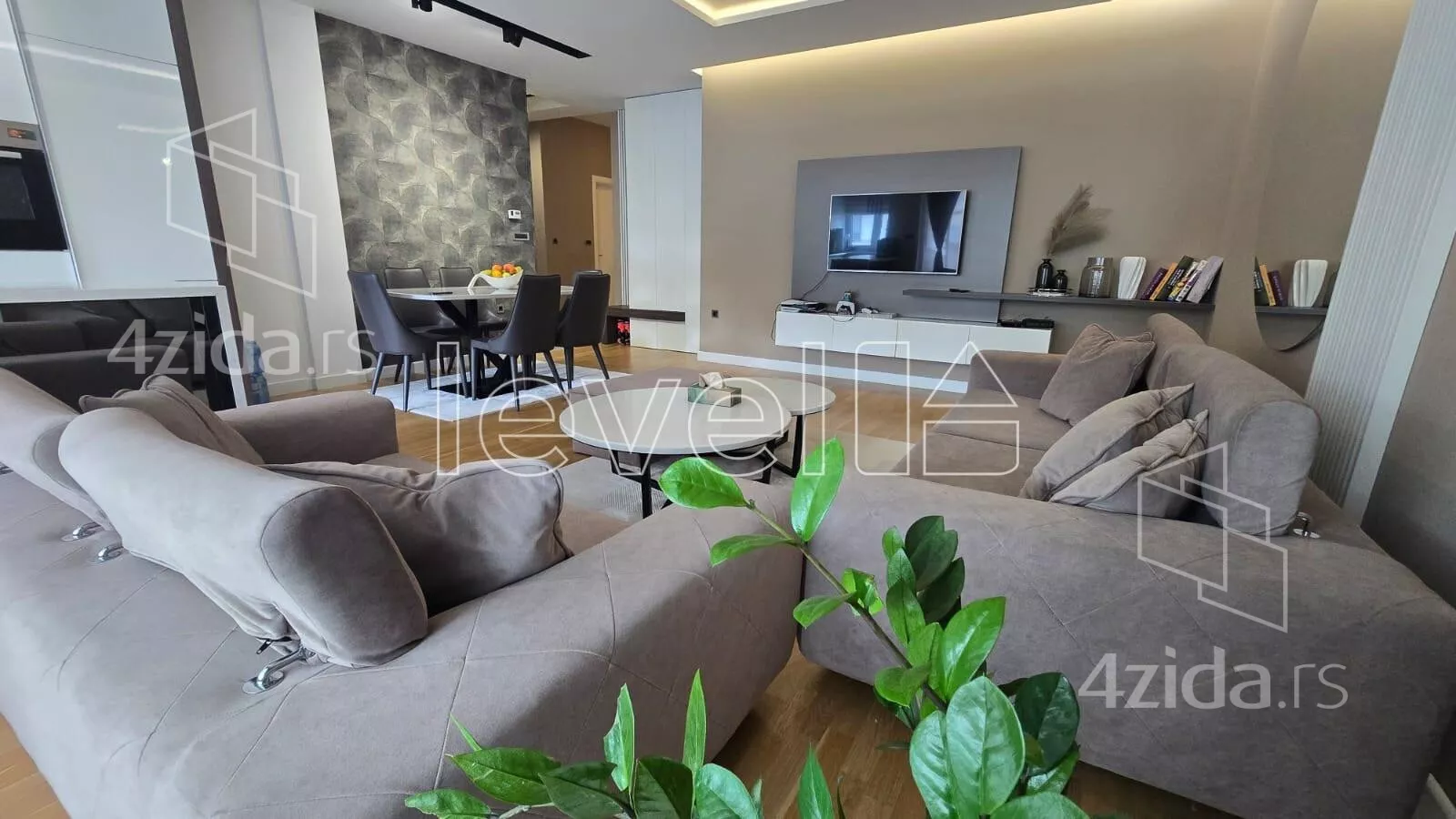 Četvorosoban stan | 4zida