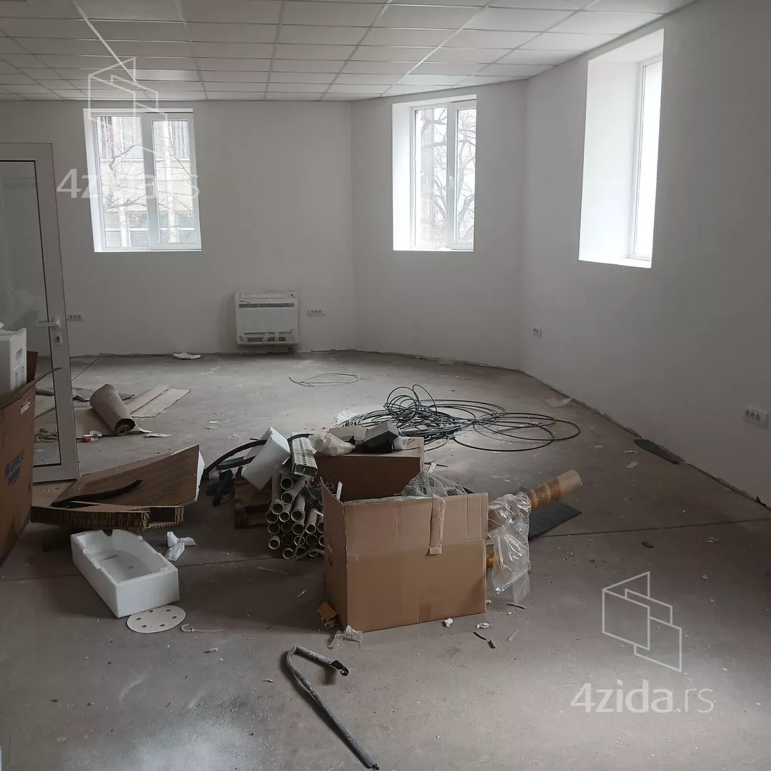 Poslovni prostor | 4zida