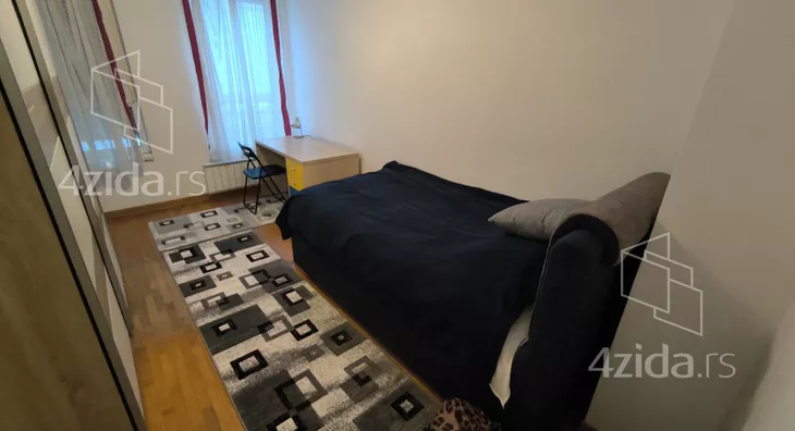 Četvoroiposoban stan | 4zida