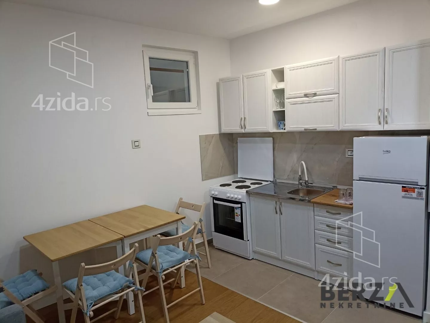 Jednoiposoban stan | 4zida