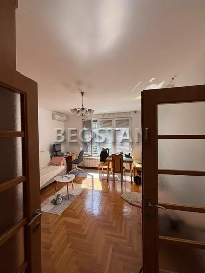 Bulevar Arsenija Carnojevica | 4zida.rs