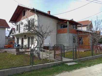 Radovana Mićovića | 4zida.rs