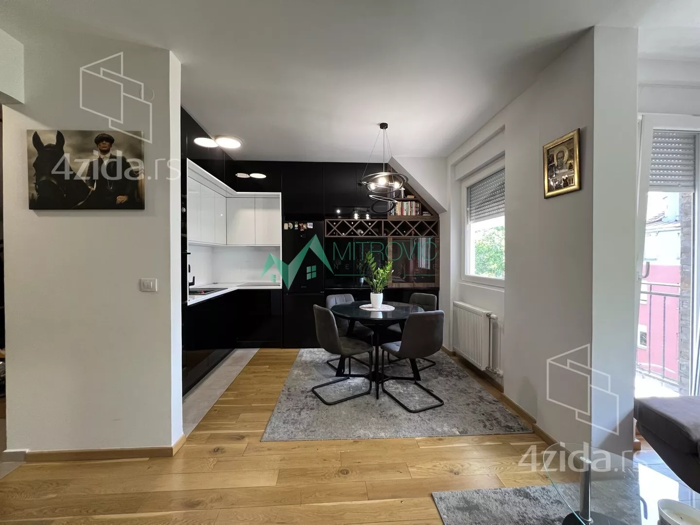 Četvorosoban stan | 4zida