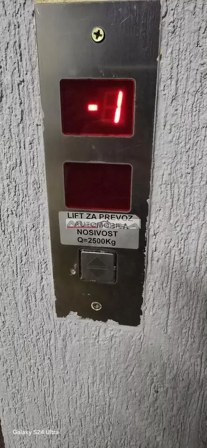 Kalenić pijaca | 4zida.rs