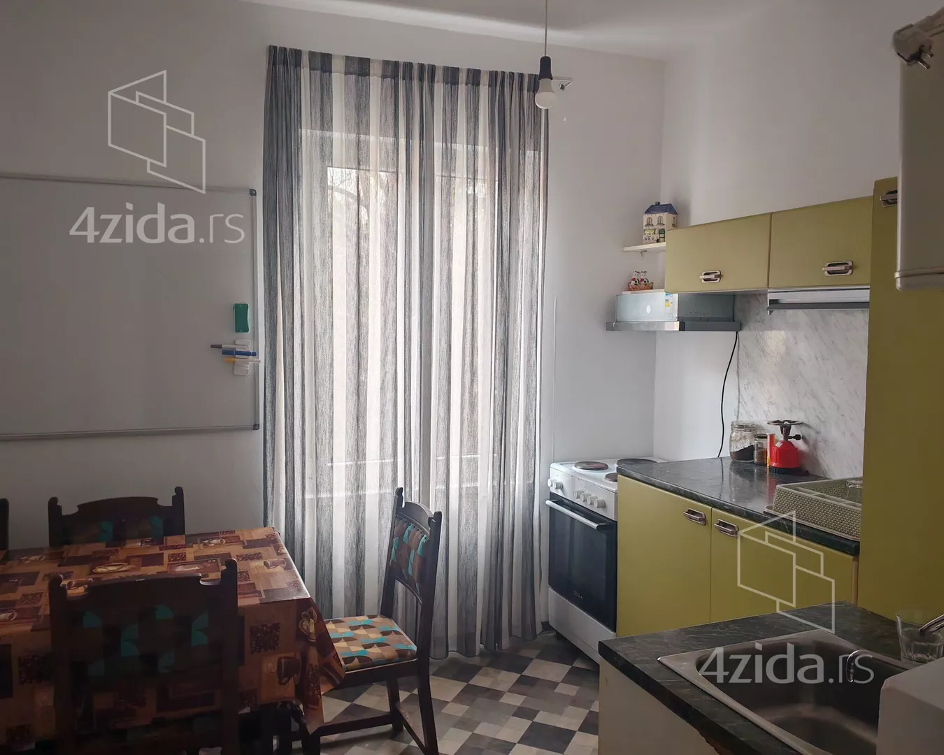 Dvoiposoban stan | 4zida