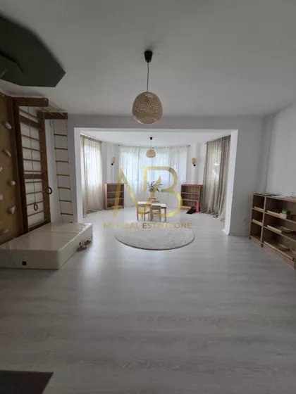 Arčibalda Rajsa | 4zida.rs