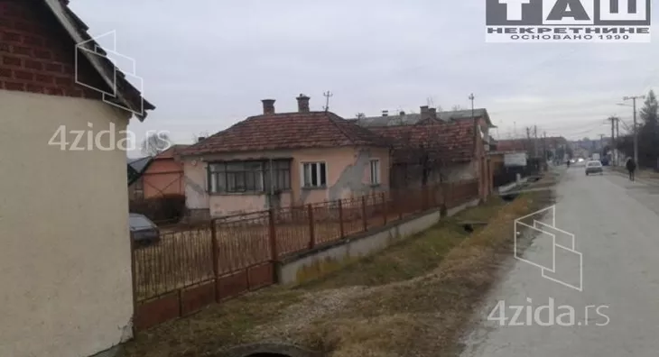 Plac | 4zida