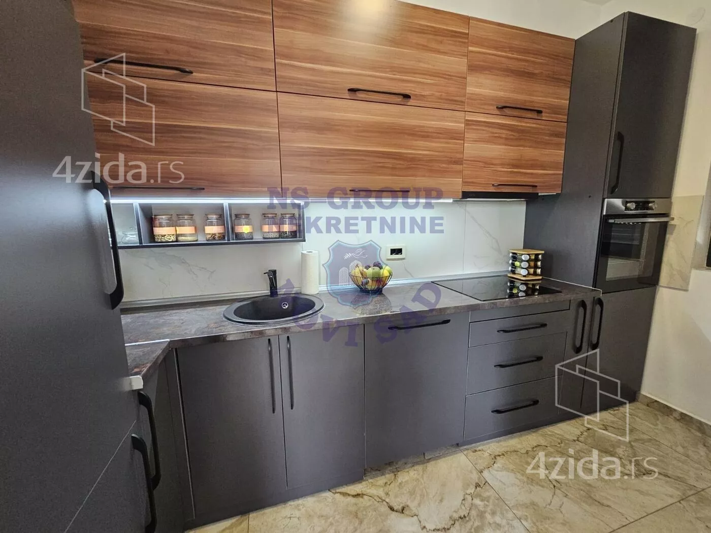 Petosoban stan | 4zida