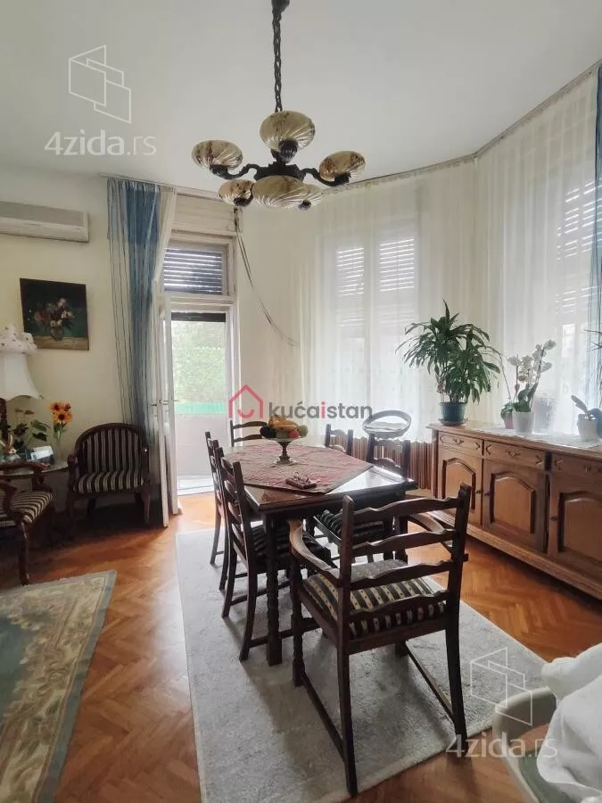 Šestosoban stan | 4zida