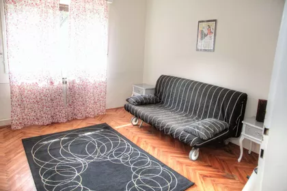 Milice Srpkinje | 4zida.rs